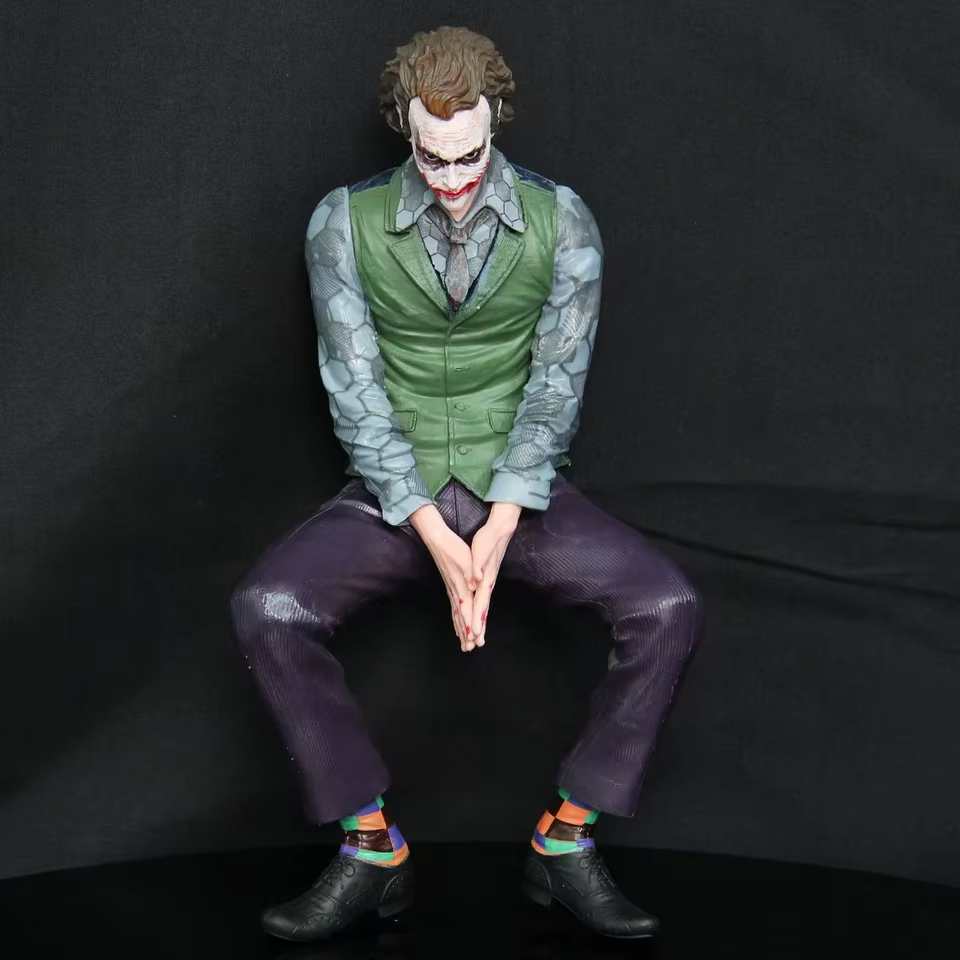📦 The Joker (Heath Ledger) - The Dark Knight - Interrogation Ver. (Crazy Toys) - 1/6 Scale - (12cm width-14cm length-24cm height) - With Box (Box Health: 8/10)